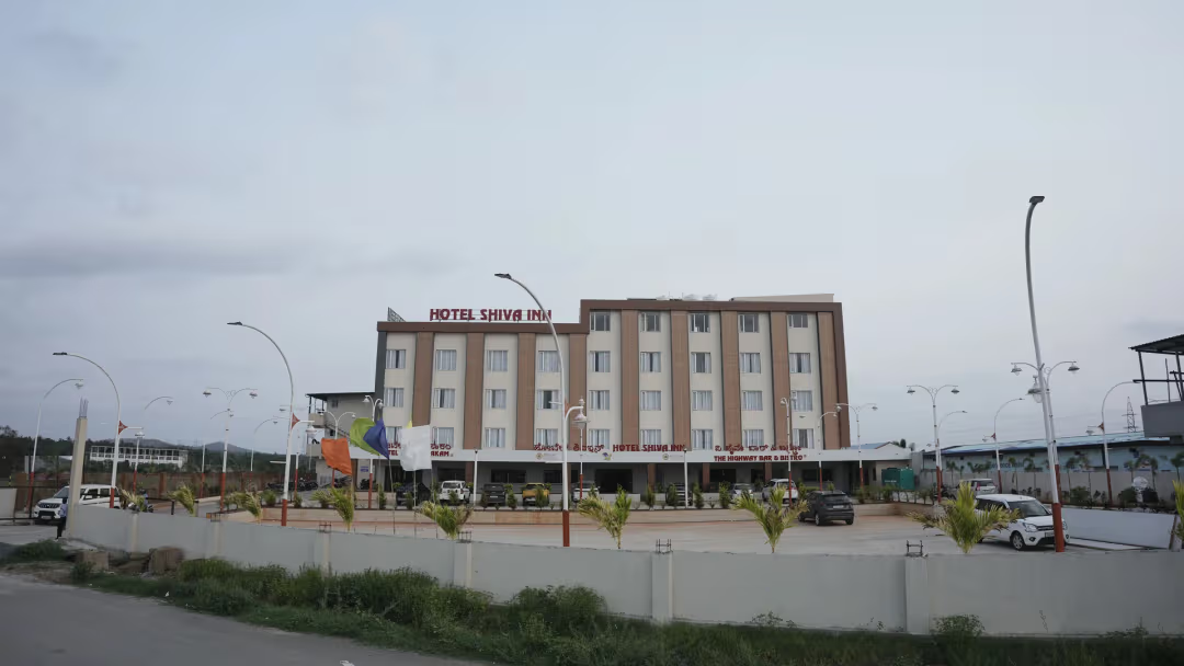 Hotel Shiva Inn Haveri — complete digital overhaul project by Dishan Web Wings
